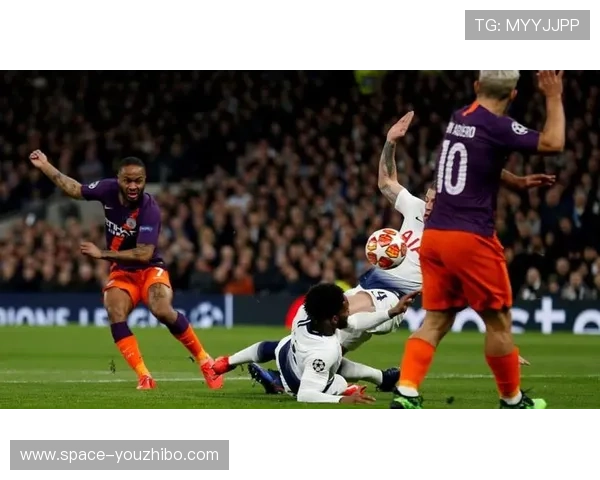 裁判漏判手球引争议，拜仁终场前投诉无果