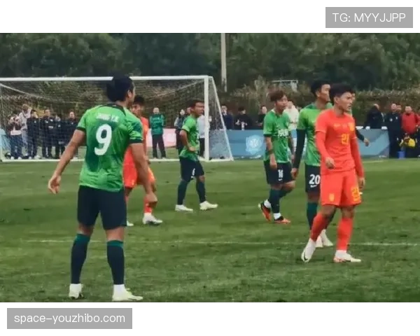 实时:北京国安张玉宁伤退,法比奥替补登场 实时:北京国安张玉宁伤退,法比奥替补登场